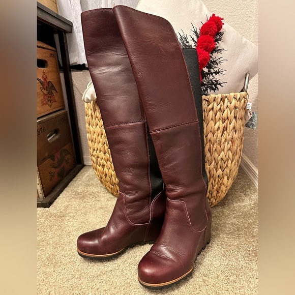 SOREL WOMEN'S FIONA OTK LUX Over the Knee Leather Boot Wine Burgundy Size 7 - Picture 1 of 14
